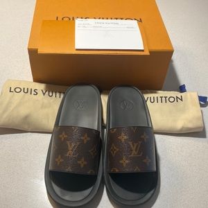 Authentic Louis Vuitton Sunbath Flat Mule 39